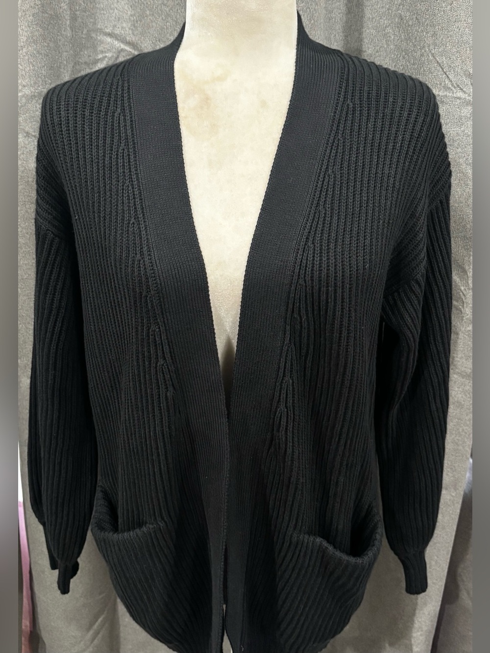 NWT Quince 100% Organic Cotton Oversized Cardigan Black Small Casual Minimalist - Picture 4 of 14